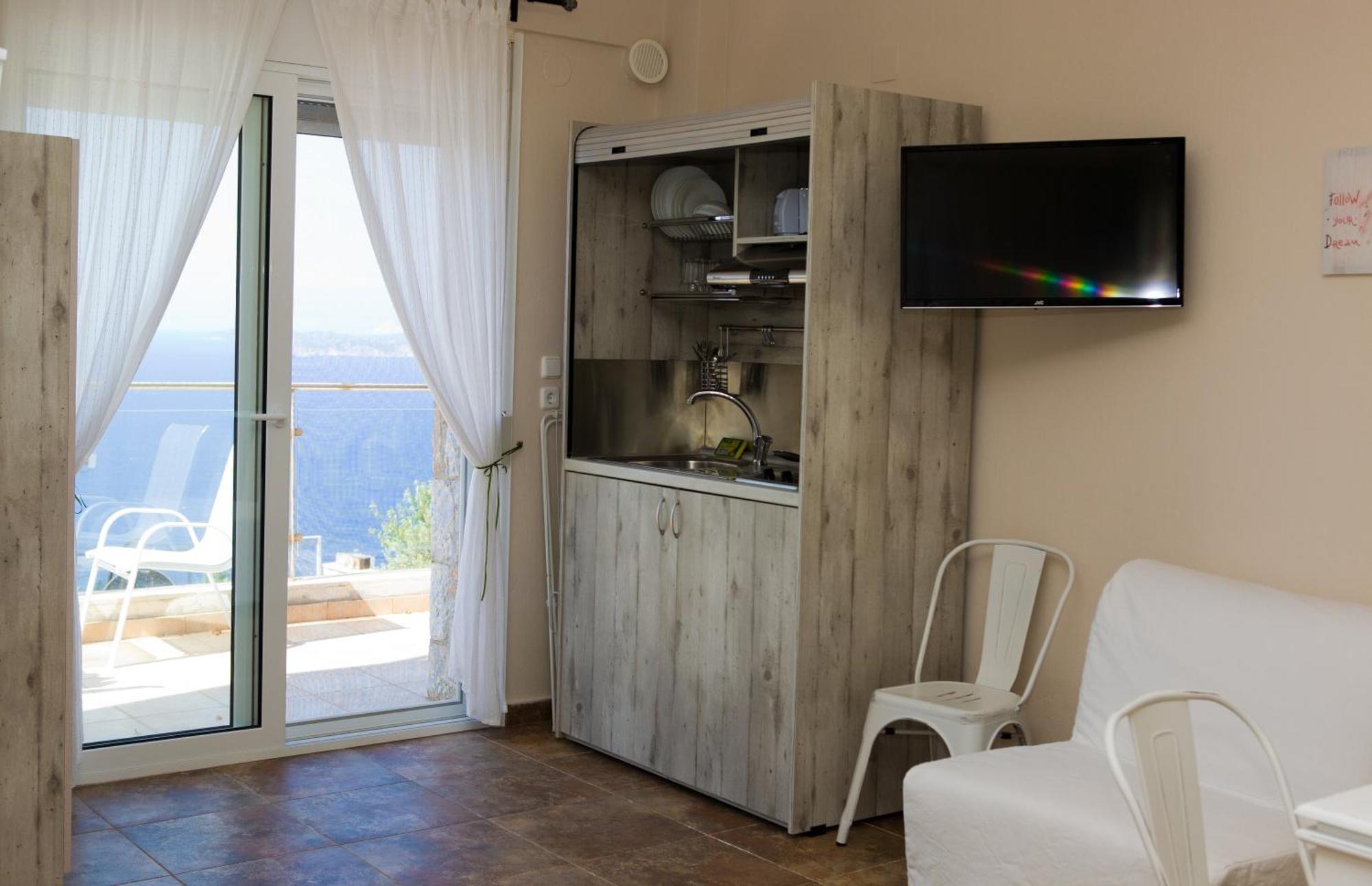 Axion Esti Apartments Skopelos Pokoj fotografie
